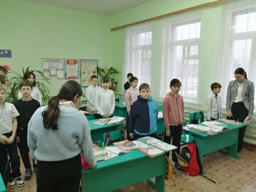 14 февраля в школе был проведен рейд по проверке внешнего вида и учебников обучающихся.